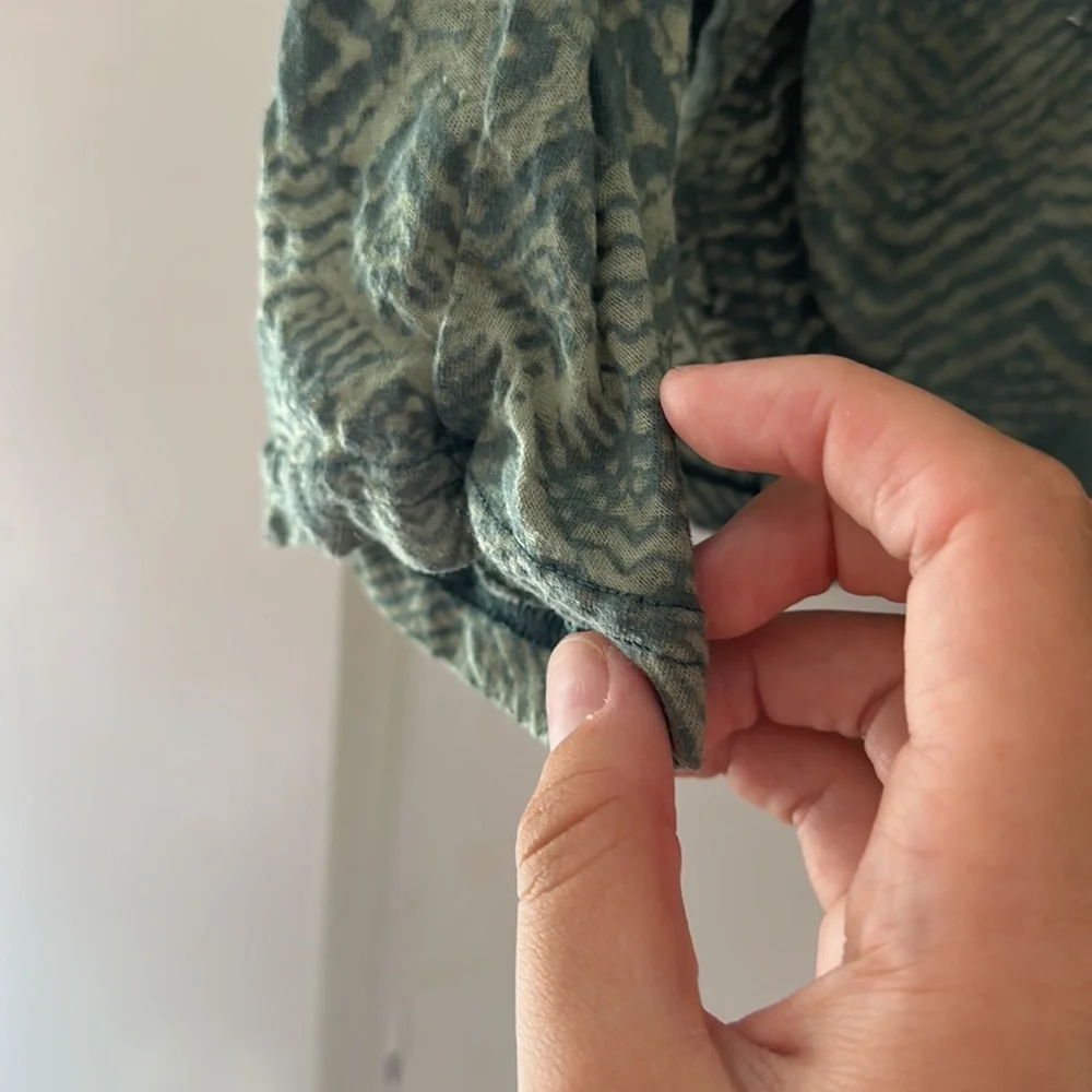 Athleta Long sleeve hoodie in green ombré - Picture 6 of 8